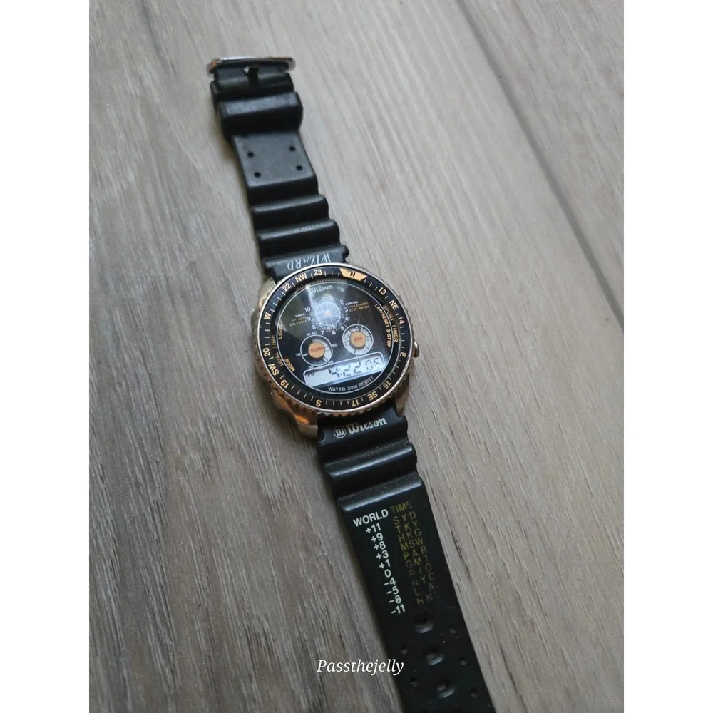 Wilson World Time Digital Watch Mens LCD Travel Sports Y2K Retro Techwear